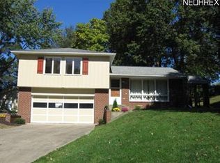 361 Abbyshire Rd, Akron, OH 44319