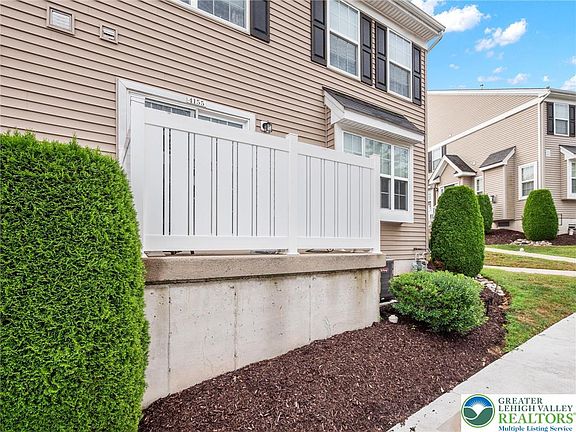 4th image of 4155 Bunker Hill Dr N