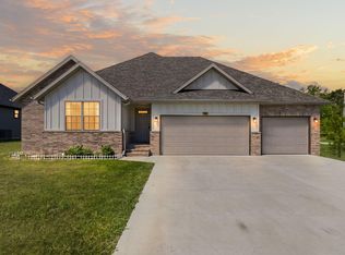 1481 Lyon Ave, Republic, MO 65738