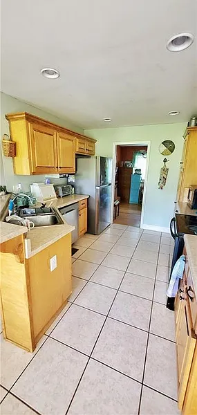 Thumbnail 11