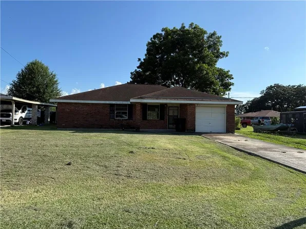 112 Nu St, Belle Chasse, LA 70037