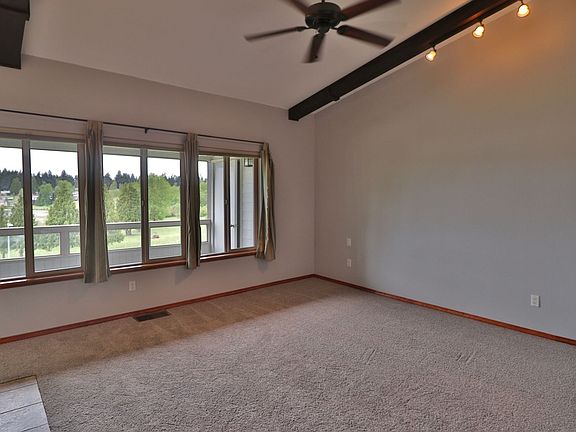 2nd image of 23507 Lakeview Dr Unit B302