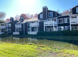 101 Marina Lakes Dr, Richmond, CA 94804
