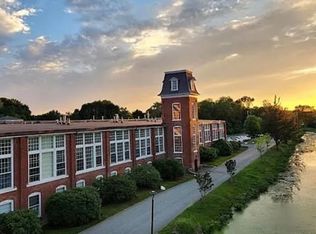 40 Web Ave APT 112, North Kingstown, RI 02852