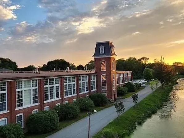 40 Web Ave, North Kingstown, RI