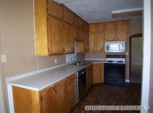 305 N Chestnut St, Eldon, MO 65026