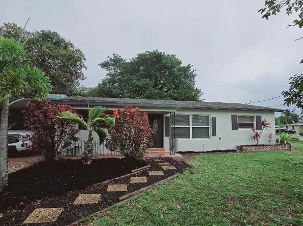 1238 W Shore Drive, West Palm Beach, FL 33406