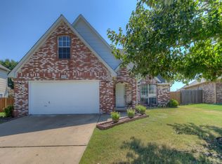 3021 N 5th St, Broken Arrow, OK 74012