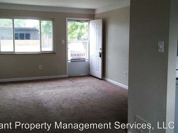 5th image of 26632 Groveland St