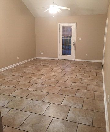 3rd image of 176 Leeswood Cir