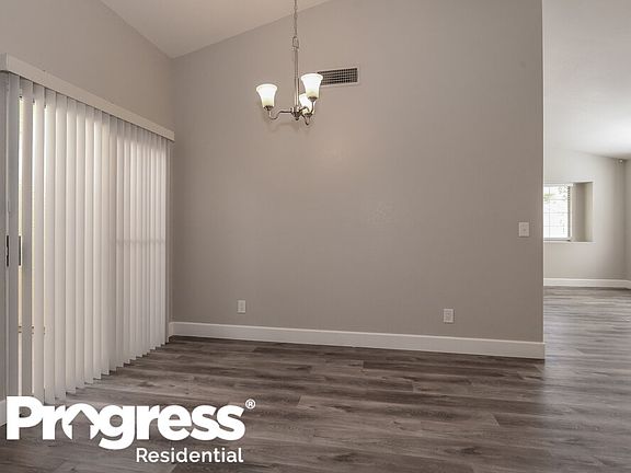 5th image of 1305 Lucia Dr