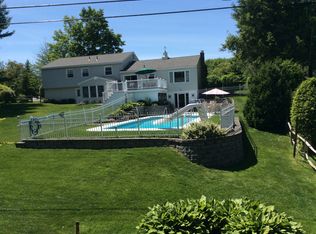 1322 Ruffner Rd, Niskayuna, NY 12309