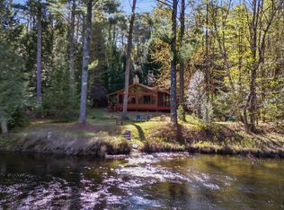 95 Delaney Dr, Brant Lake, NY 12815