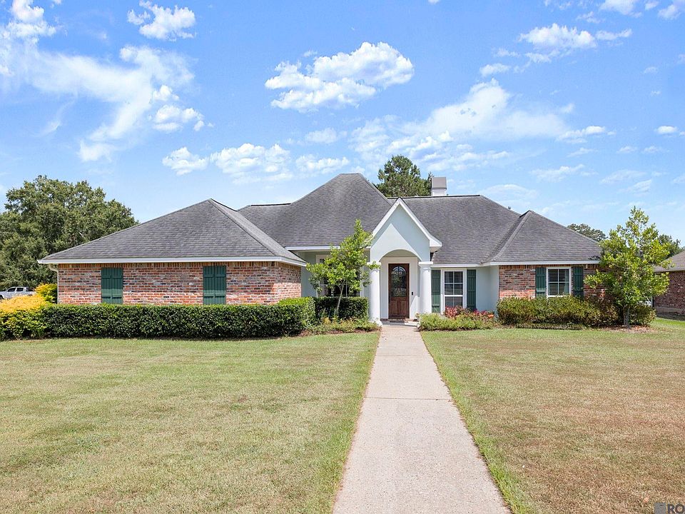 1st image of 33860 Cypress Bluff Dr