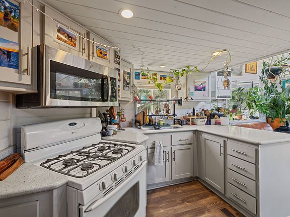 4th image of 542 Dameron Dr #C