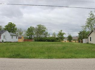 7464 Lawrence St, Grand Blanc, MI 48439