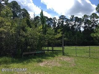 3rd image of 3689 Tamarack Dr