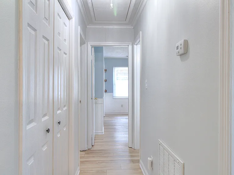 1112 Willoughby Rd — Photo 14