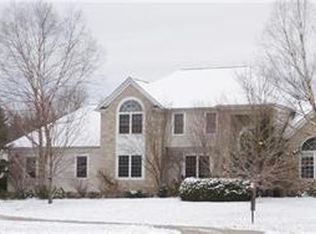 11410 Clearfield Ln, Chardon, OH 44024