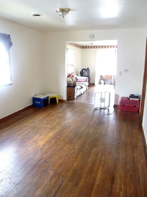 1st image of 543 Walbridge Ave #2