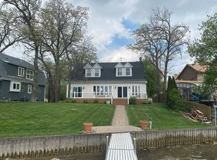 38396 N Columbia Bay Rd, Lake Villa, IL 60046