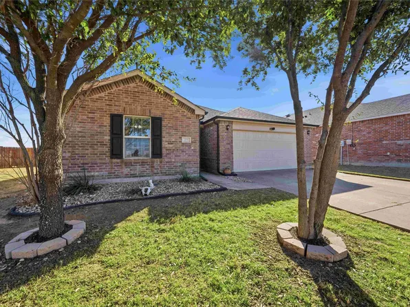 205 Fossil Bridge Dr, Fort Worth, TX 76131