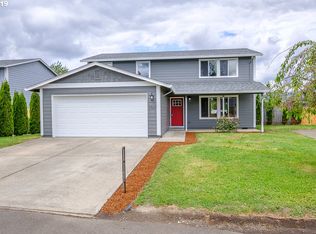 1727 W Lincoln St, Woodburn, OR 97071