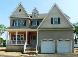 441 Middle Rd, Hazlet, NJ 07730