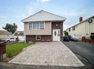 480 Mountain Ave, Revere, MA 02151