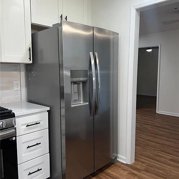 300 E Burns Ct SE #D — Photo 19