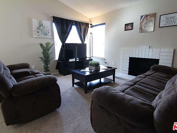 5th image of 25829 Delphinium Ave