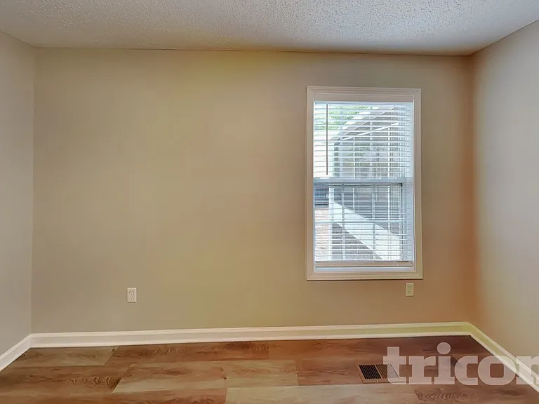 1614 Barbara Ann Cir — Photo 12