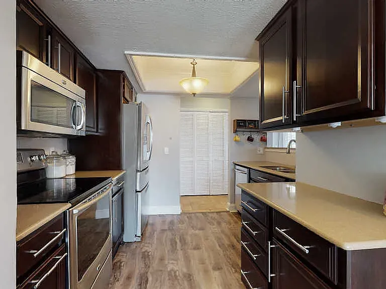 5715 Brentwood Meadows Cir — Photo 4