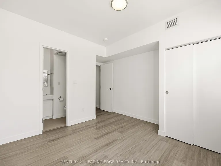 1A Leonard Ave #1 — Photo 16