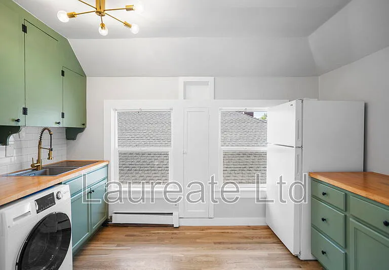 1432 Gaylord St #4 — Photo 6