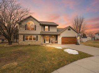 2310 Graceland Ct, Oshkosh, WI 54904