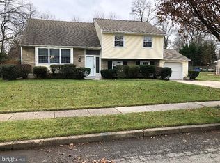 324 Farmdale Rd, Moorestown, NJ 08057