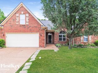 1660 Torrington Dr, Cordova, TN 38016