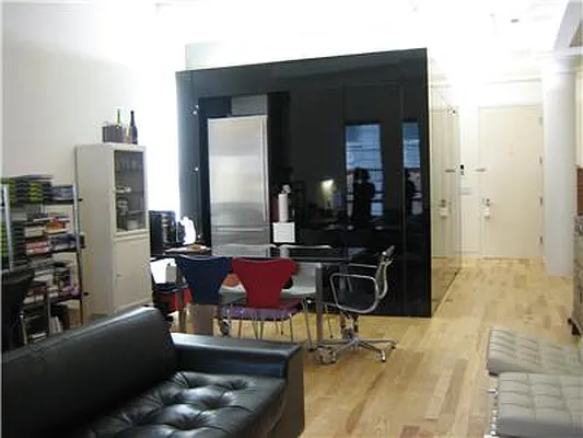 Sold by Anchor Associates | media 13