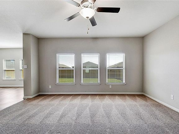 5th image of 113 Continental Ave