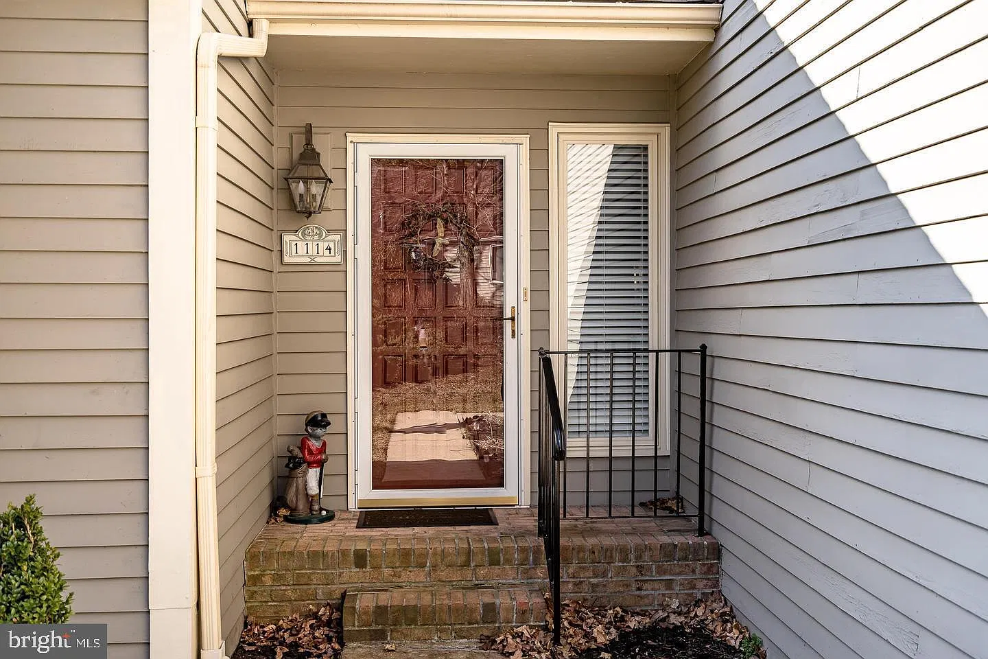 3 bed, 2.5 bath, 1934 sqft, $3,200 — Photo 4