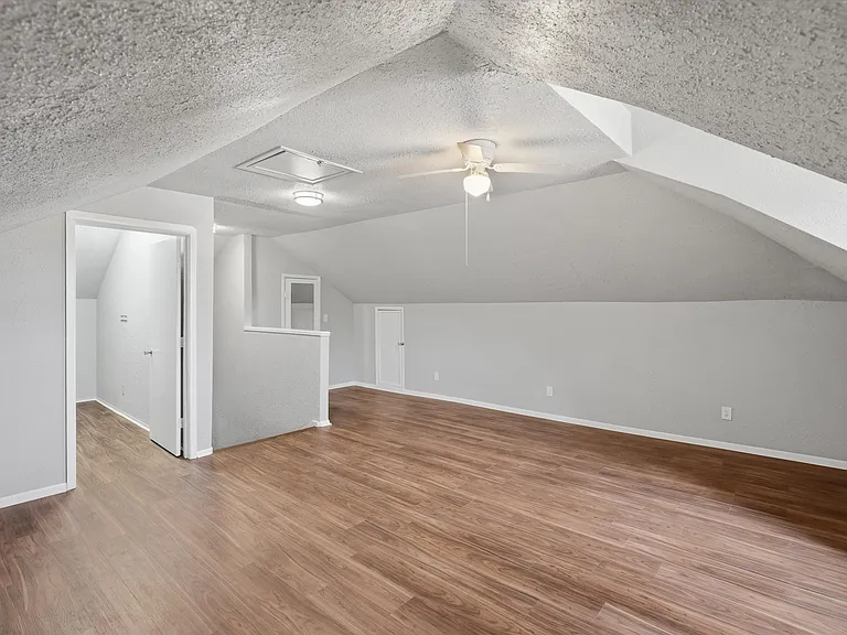 411 Poindexter Ave — Photo 21
