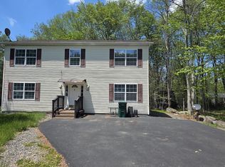 4715 Norwood Ln, Tobyhanna, PA 18466