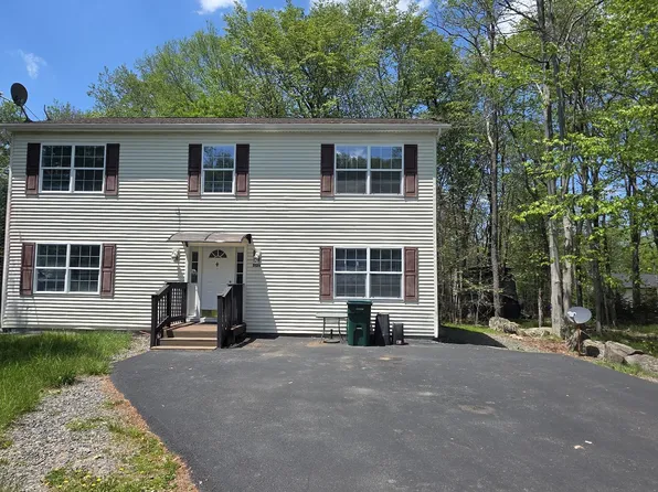 4715 Norwood Ln, Tobyhanna, PA 18466