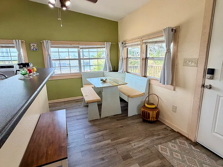 219 Flamingo St — Photo 12