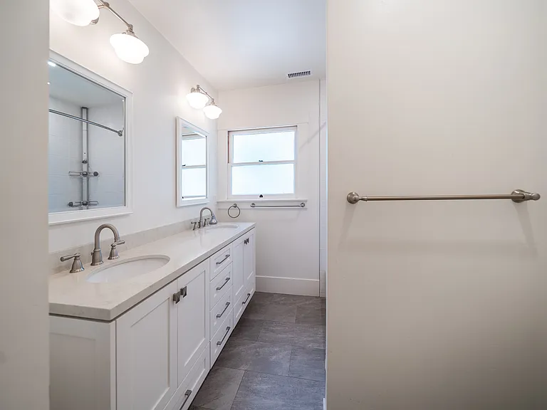 3924 Alameda Pl — Photo 12