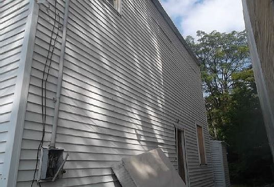 2nd image of 283 17th Ave