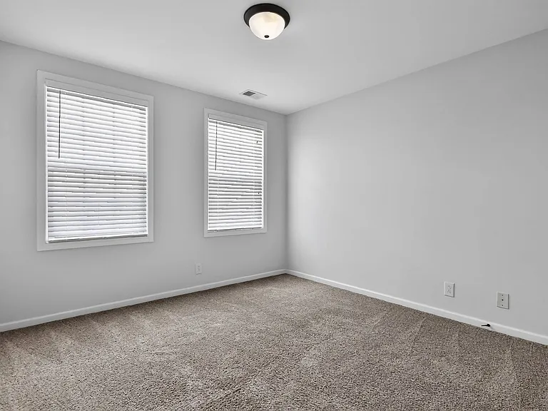 1004 Dwight Eisenhower Way — Photo 16