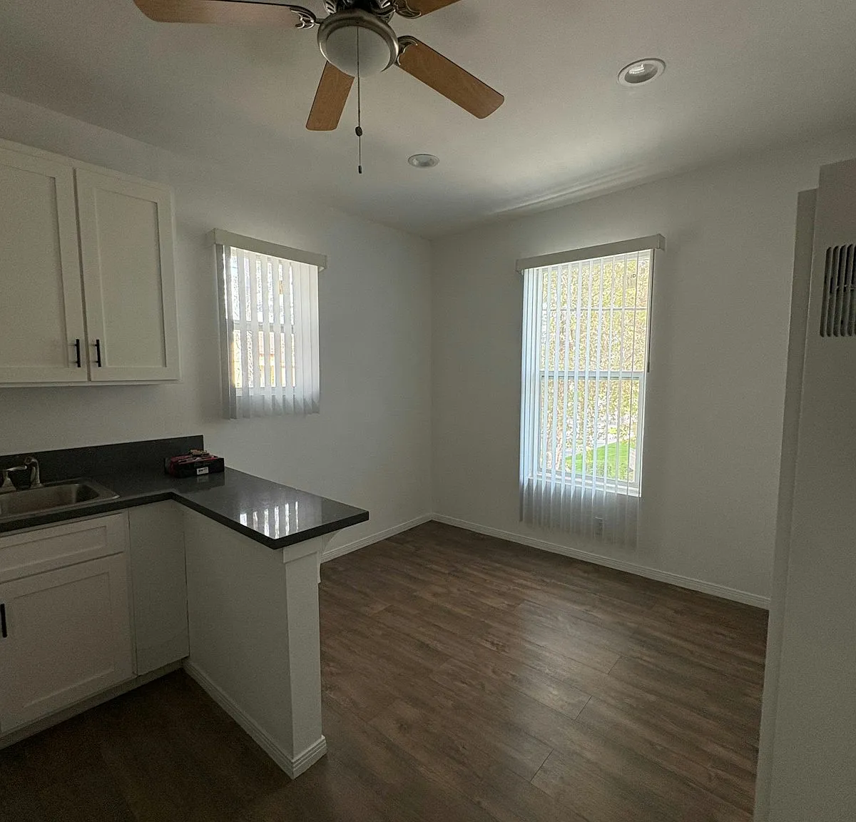 555 North La Cadena Drive, Unit 4 — Photo 4