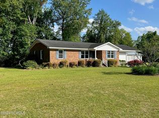 2724 Asbury Rd, Cove City, NC 28523